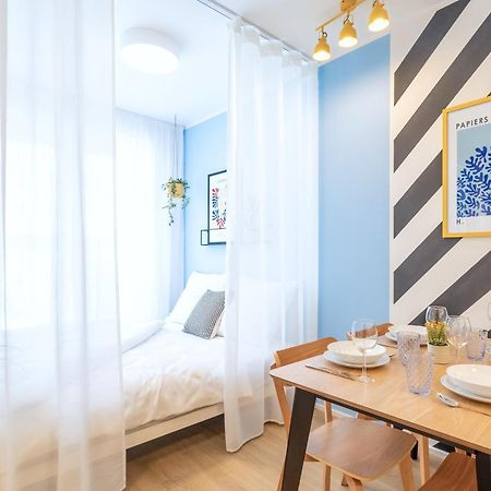 Yellow Apartment - Balcony, Free Parking, By Gravity Prague Exterior photo