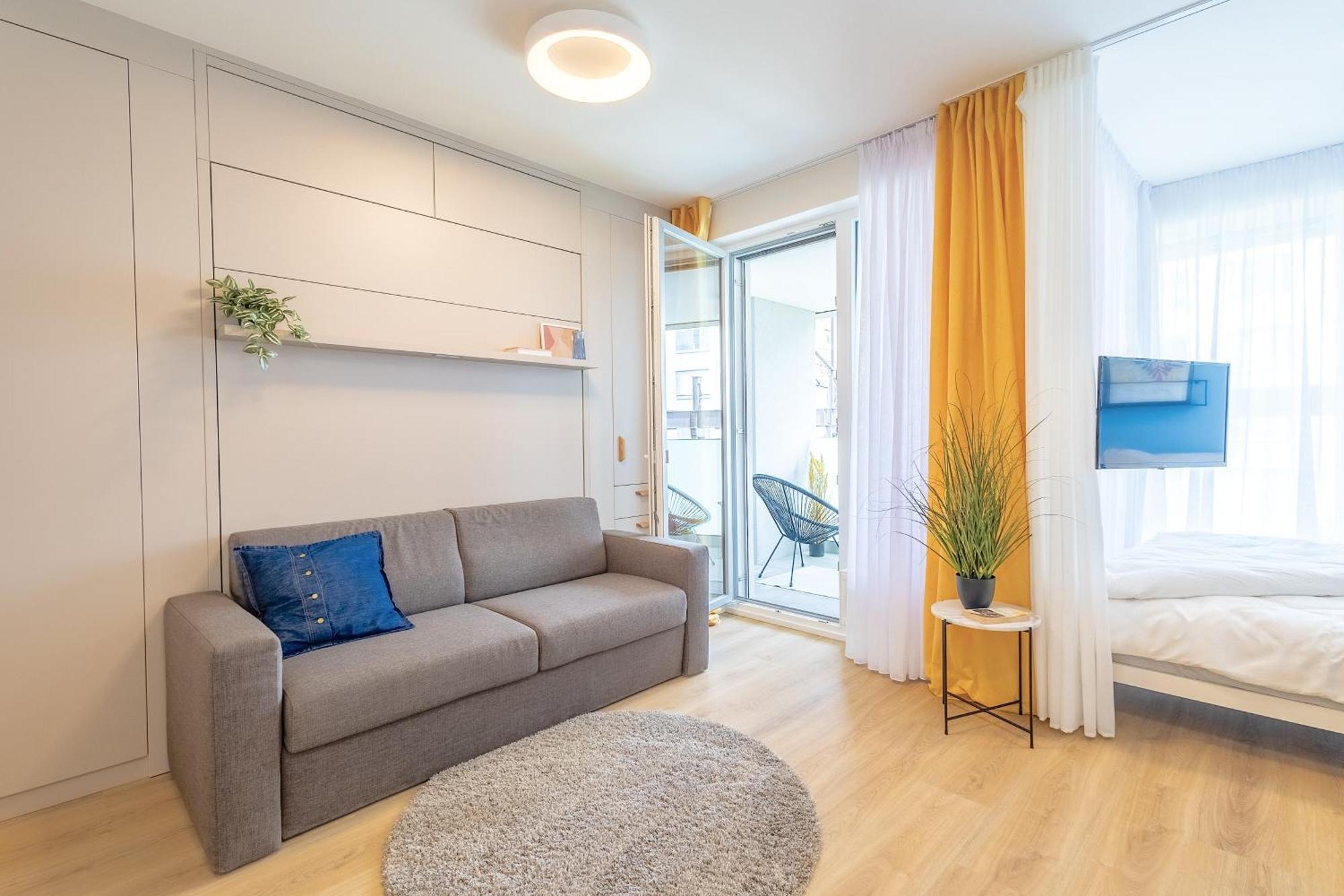 Yellow Apartment - Balcony, Free Parking, By Gravity Prague Exterior photo